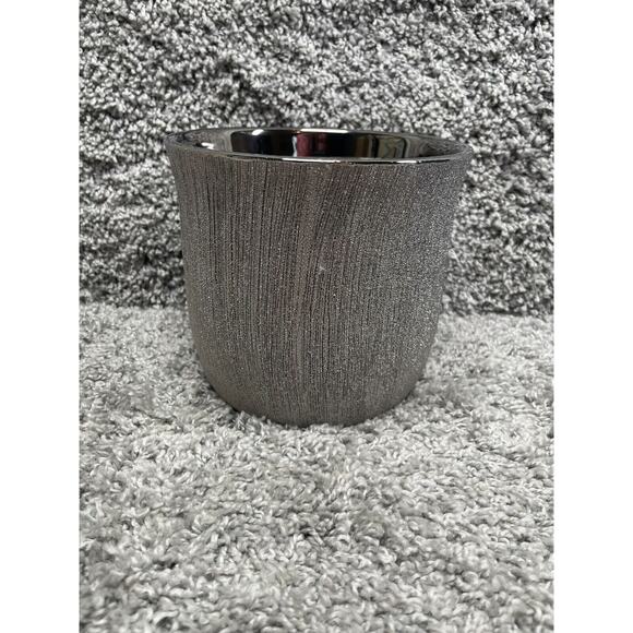 Silver Cylinder Shape Planter Pot Vase Solid 7" Height - Picture 1 of 12